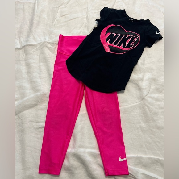 Nike Girls Set - Picture 2 of 4